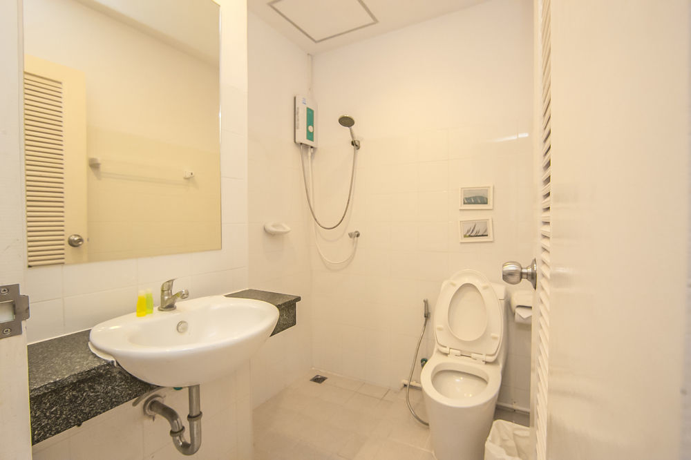 Sugar Ohana Poshtel Phuket Exterior photo