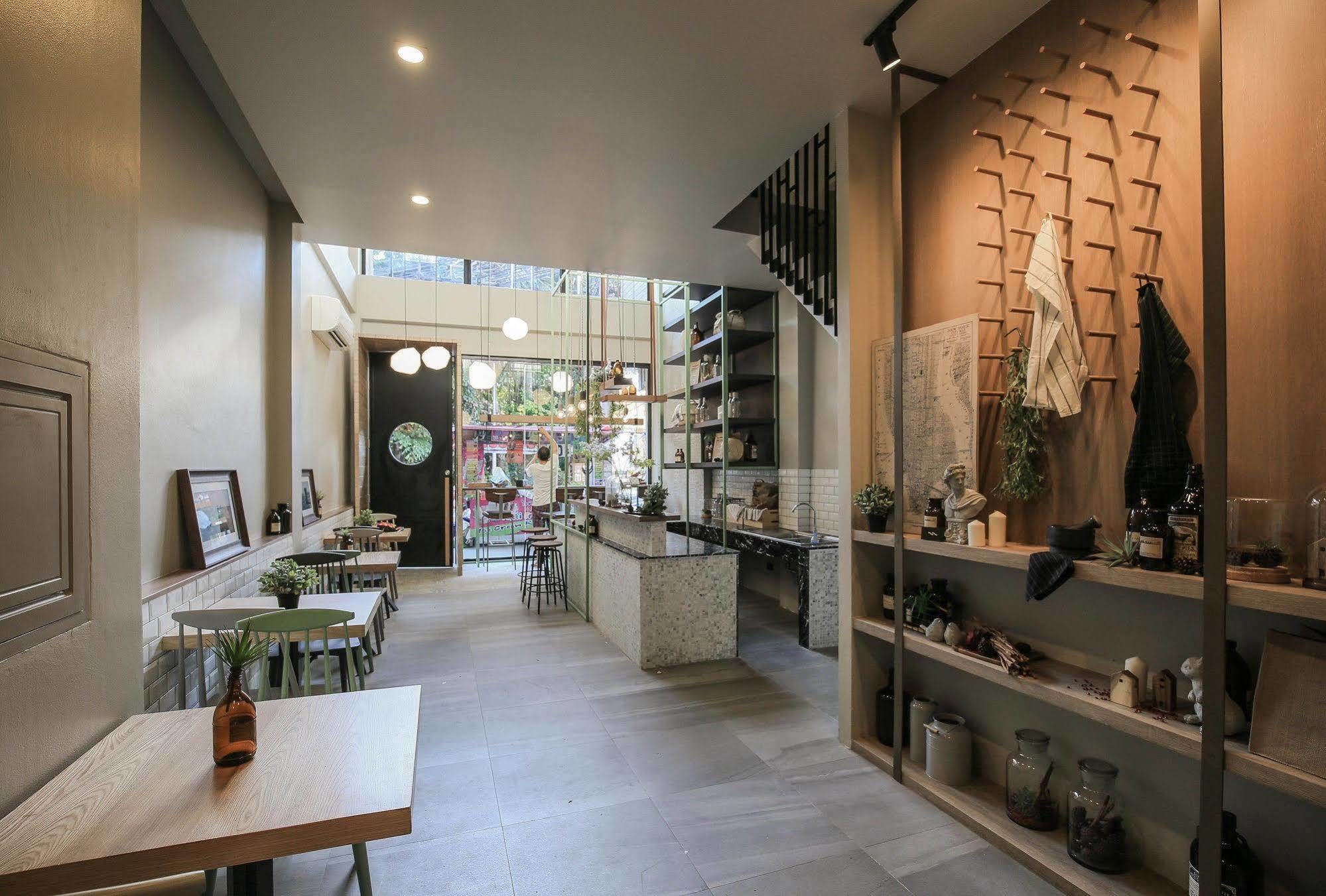 Sugar Ohana Poshtel Phuket Exterior photo